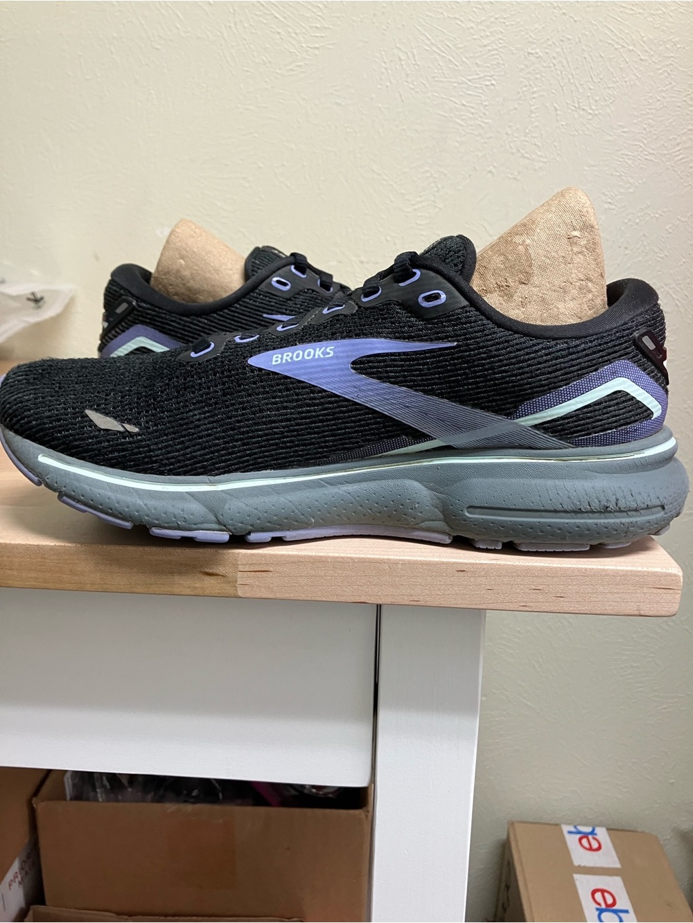 Brooks Ghost 15 Women’s Sneakers - Black with Lavender Accents - Picture 6 of 10